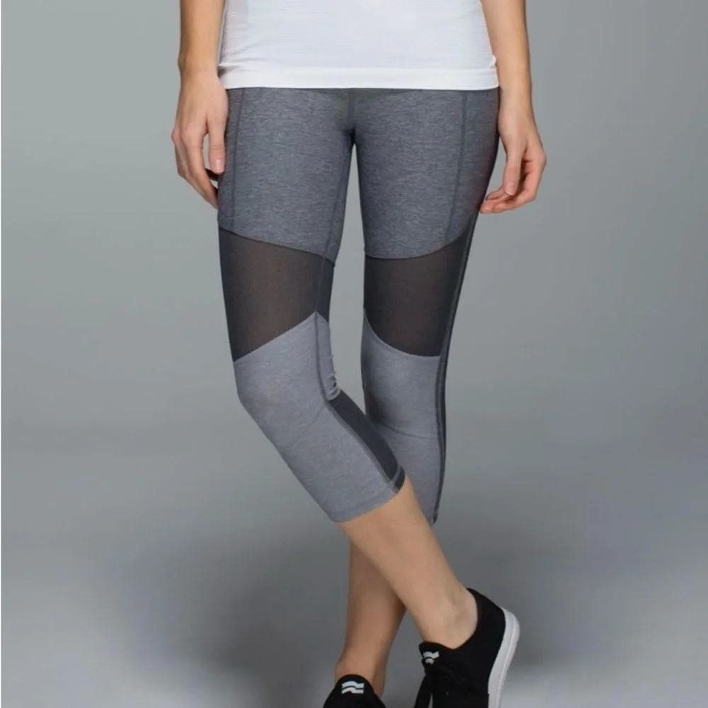Lululemon Mesh With Me Crop Leggings Womens Size 2